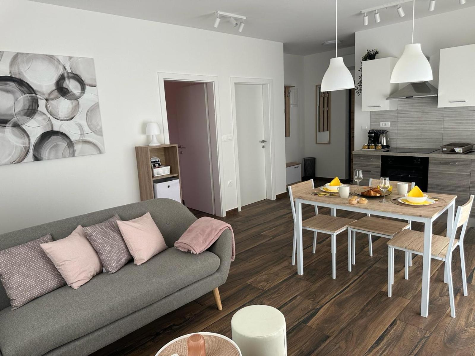 Apartments Harmony Hills プーラ エクステリア 写真