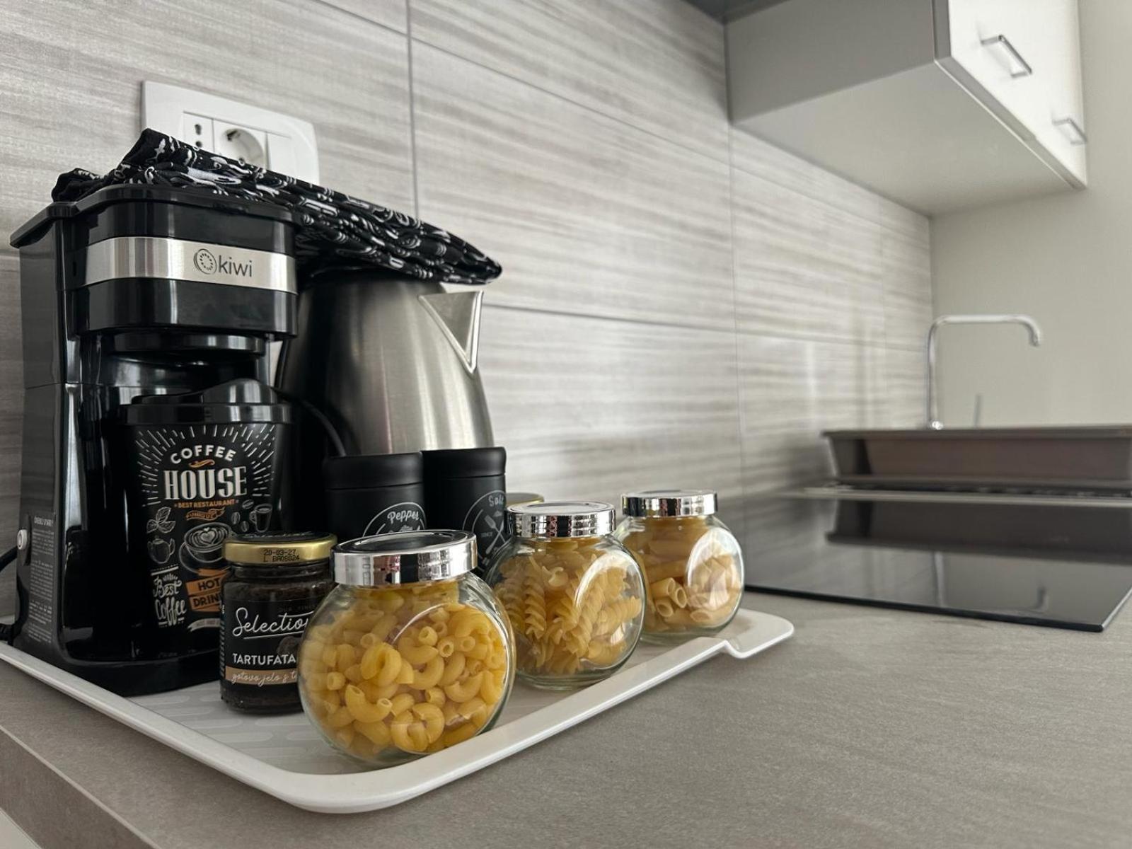 Apartments Harmony Hills プーラ エクステリア 写真